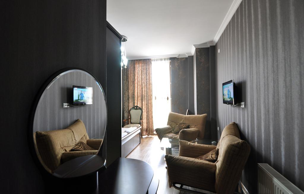 Flamingo Group Hotel Tbilisi Kamer foto