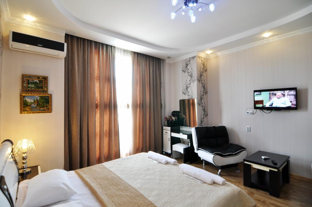 Flamingo Group Hotel Tbilisi Kamer foto