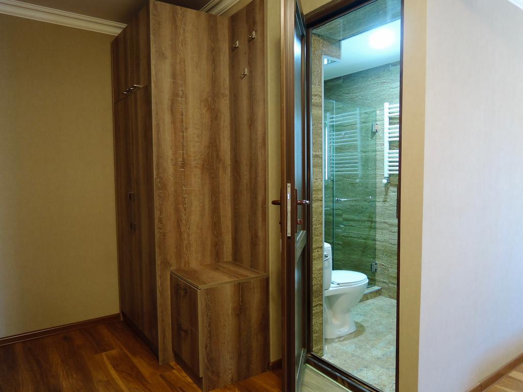 Flamingo Group Hotel Tbilisi Kamer foto